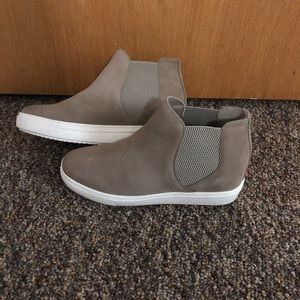 Steve Madden Sultan Chelsea Wedge Sneaker.